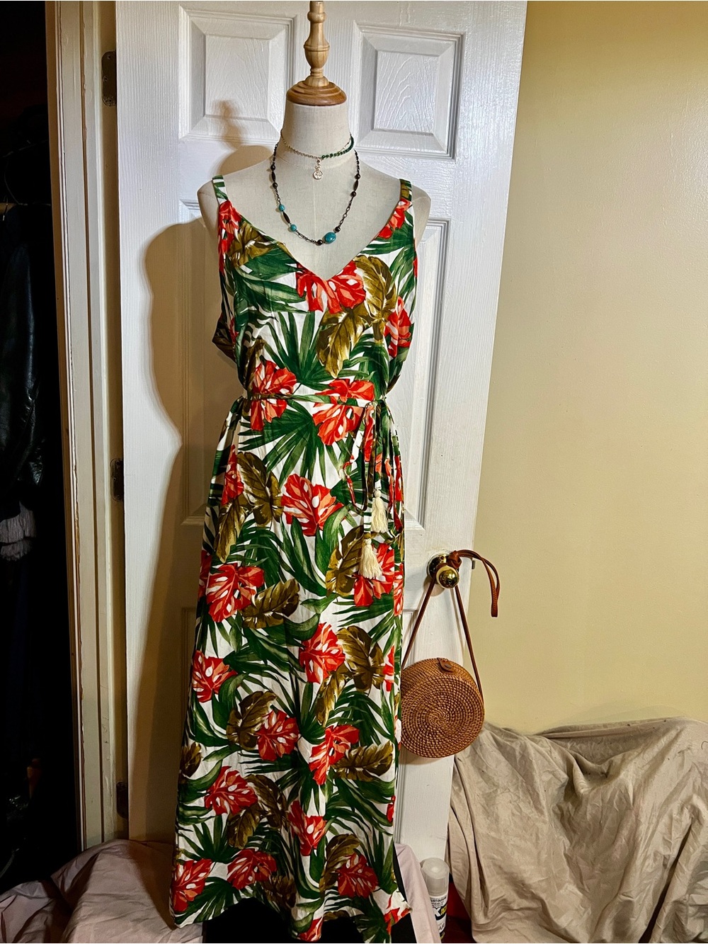 New F21 Plus Wms Rayon Floral Tropical‎ V Neck Beach Resort Vacay Maxi Dress 2X